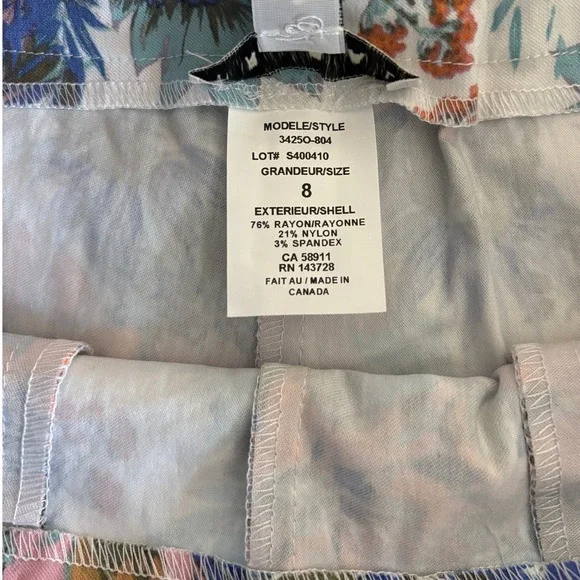 Tribal Pink Mist Bermuda Shorts Floral Print Multi Color Made in Canada Sz 8 NWT - Picture 5 of 6